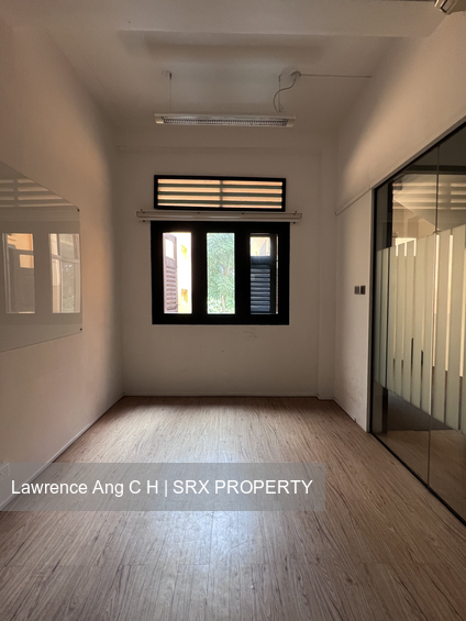 Teo Hong Road (D2), Office #542911331